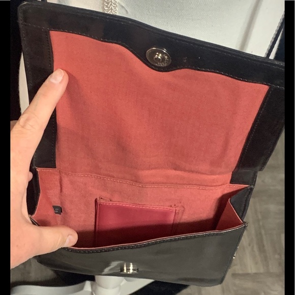 HOBO Multifunction Crossbody Bag - Picture 8 of 15